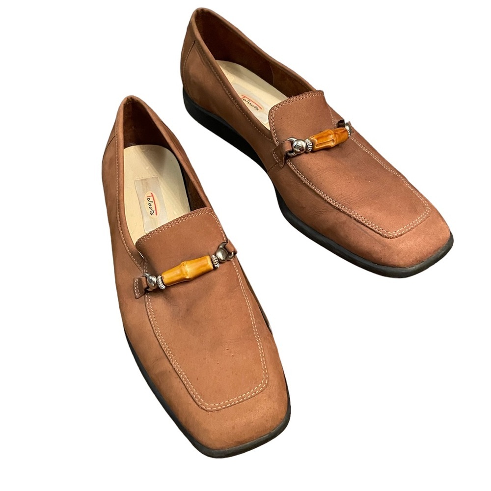 Talbots woman’s loafers, light brown suede size 7 1/2 AA‎